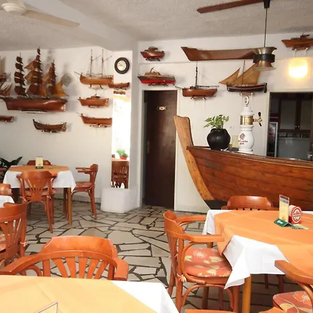 Apartamento With A Parking Space Podgora, Makarska - 6847